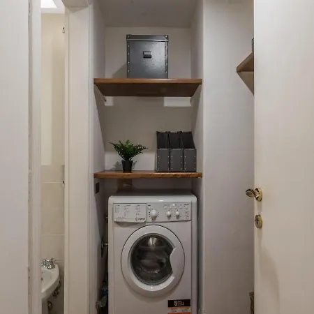 The Rent - Lovely One-bedroom In Trastevere District * Rome